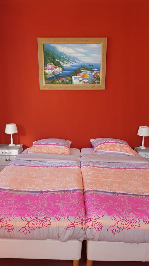 Hotel Ambiente Флиссинген Экстерьер фото
